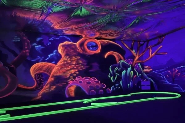 Mini-Golf Fluo